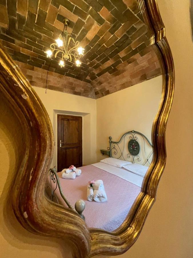 Apartament Antica Casa Del Glicine Poggibonsi Zewnętrze zdjęcie