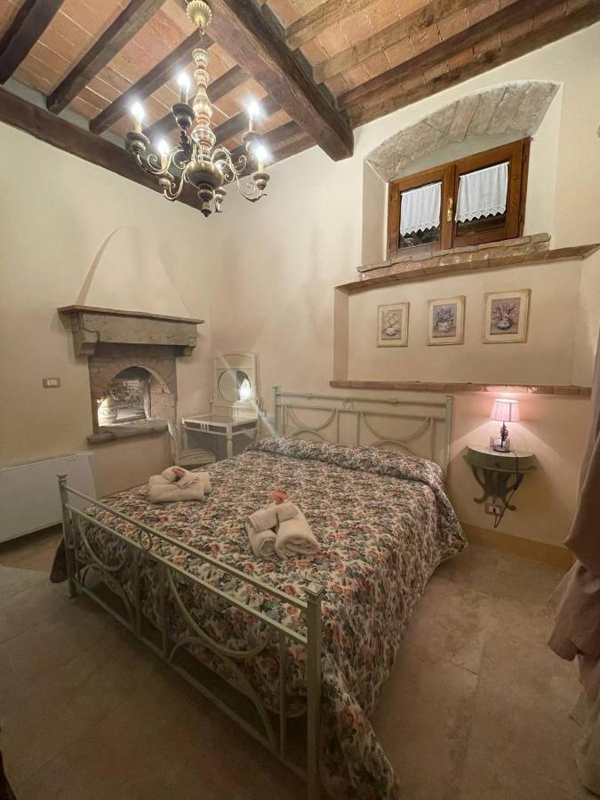 Apartament Antica Casa Del Glicine Poggibonsi Zewnętrze zdjęcie